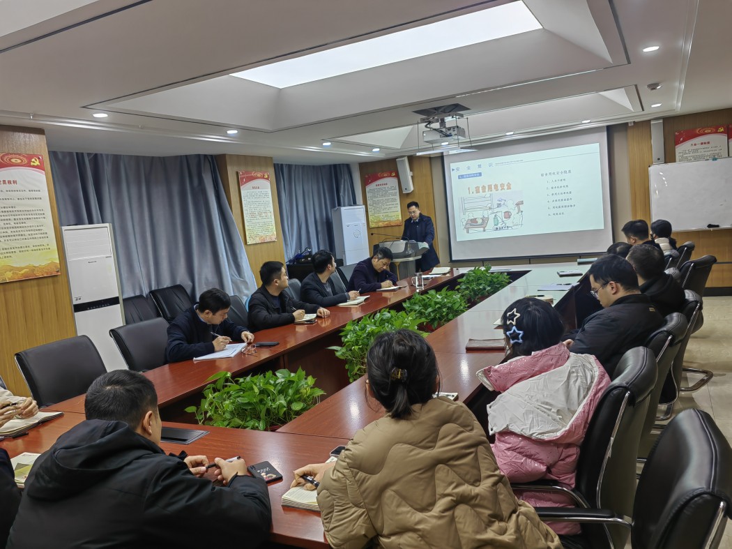 市場(chǎng)開發(fā)與物資采購(gòu)消防月圖片_副本.jpg